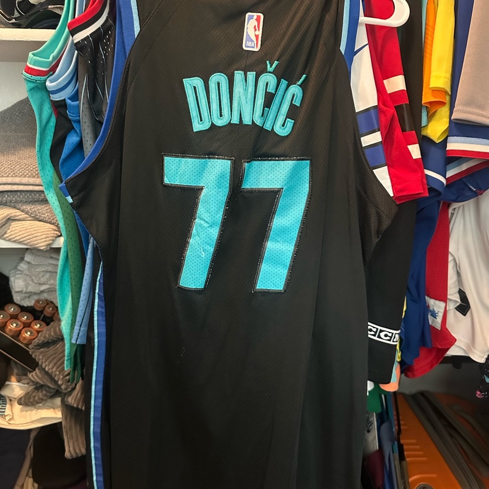 Luka Doncic Dallas Mavericks Jersey Size 52